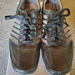 STEVE MADDEN DINAMO SNEAKERS BLK LEATHER SIZE 10